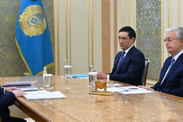 ПРЕЗИДЕНТ ЖОҒАРҒЫ СОТ ТӨРАҒАСЫН ҚАБЫЛДАДЫ